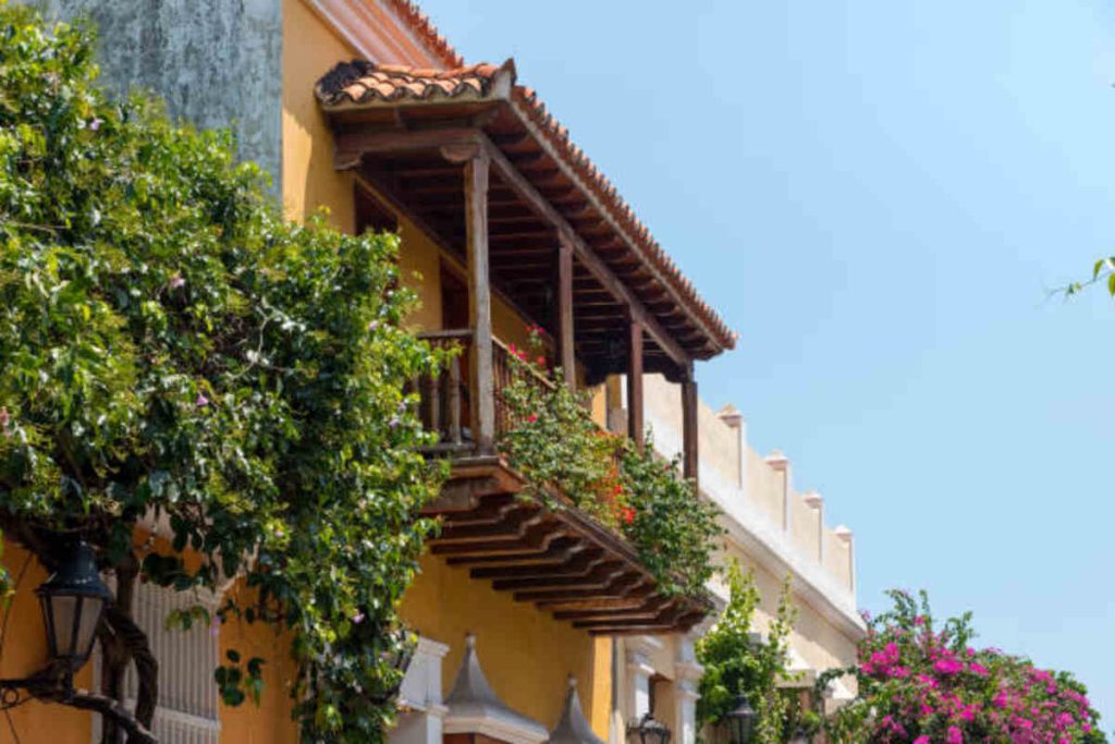 Colonial Garden Apartments