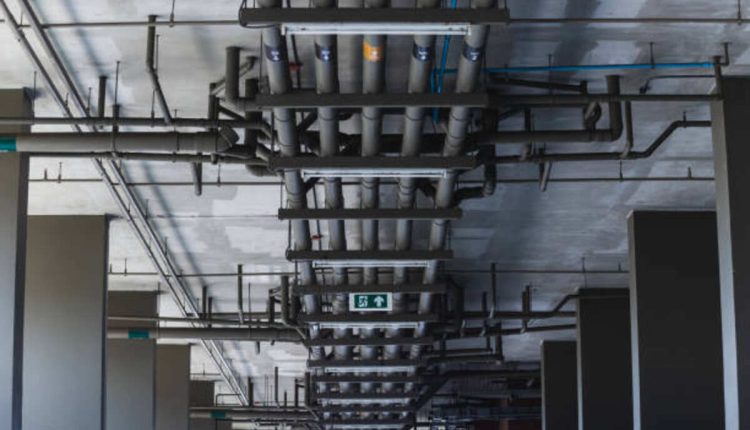 How Much Space in Minimum Must Be Provided Between Columns in a Building